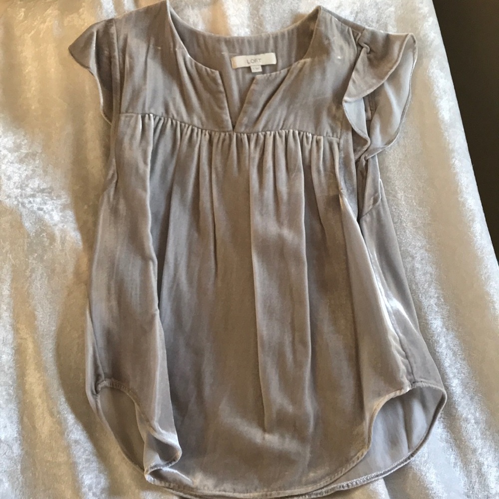 Velvet flutter top